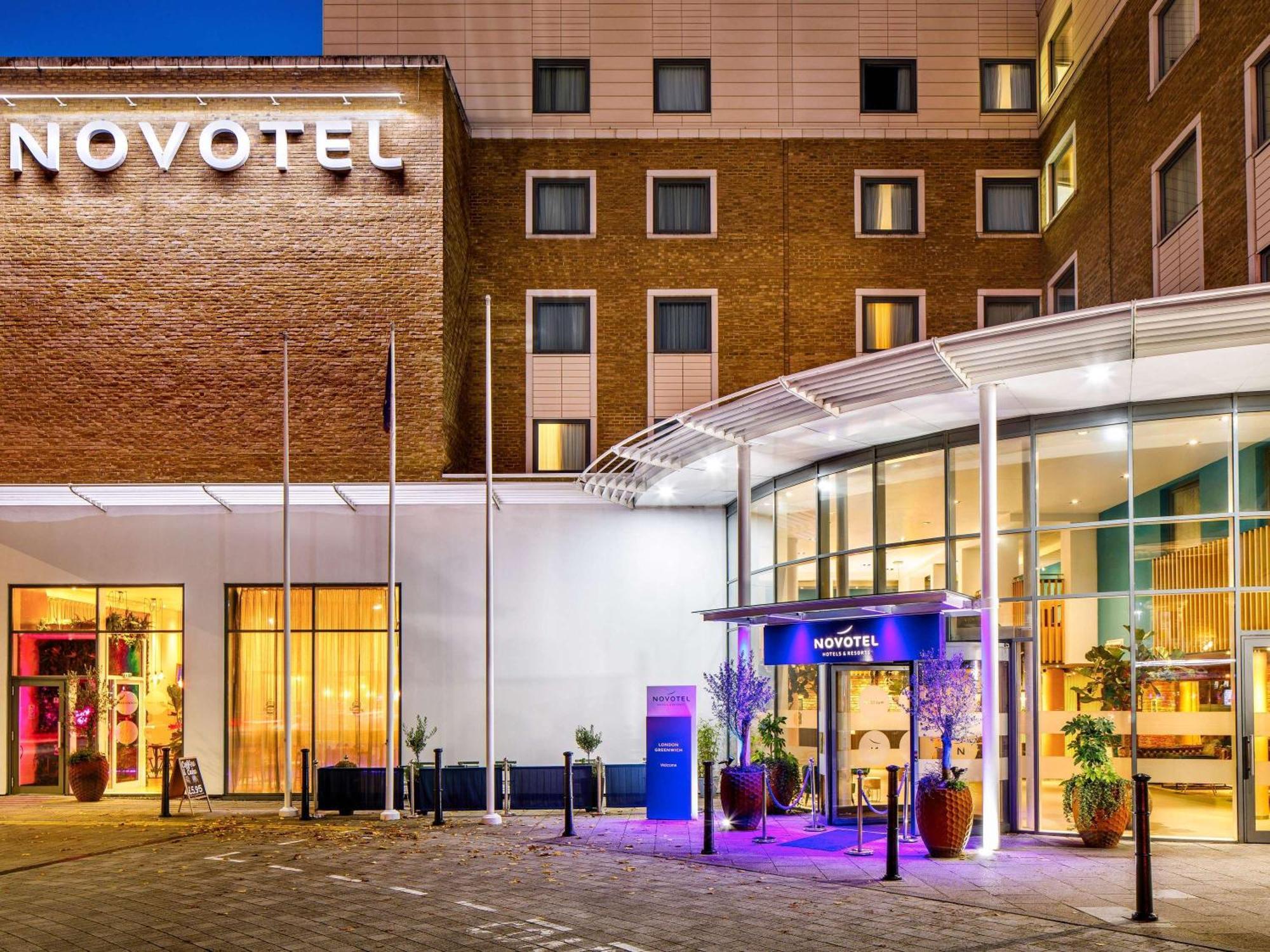 Novotel London Greenwich Екстер'єр фото